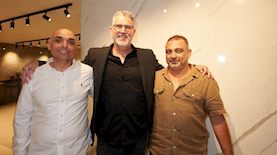 לרנר רונן ואקוניס, צילום: אייל אפרתי